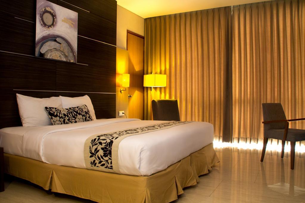 Verona Palace Hotel Bandung Luaran gambar